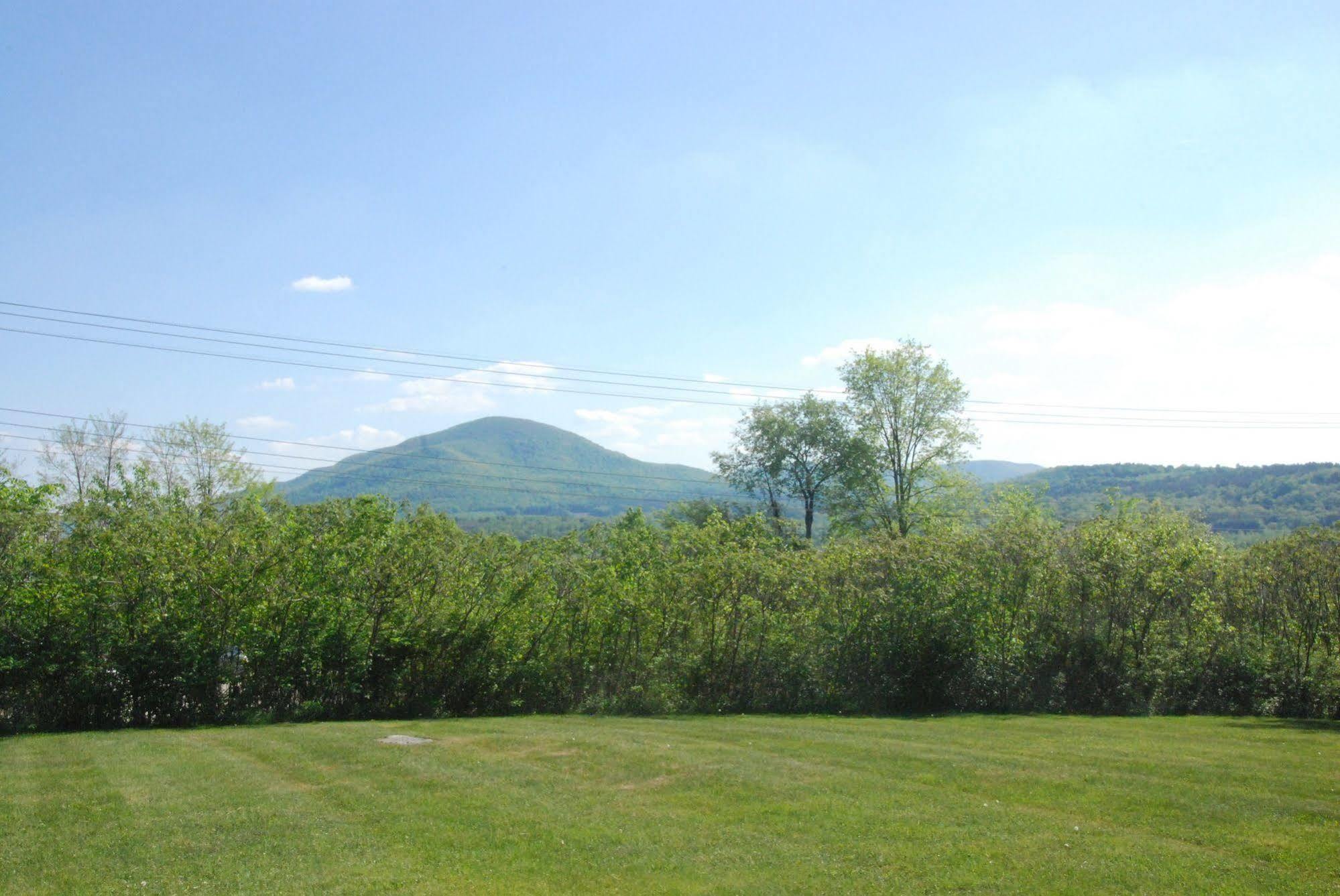 Harwood Hill Motel Bennington Dış mekan fotoğraf